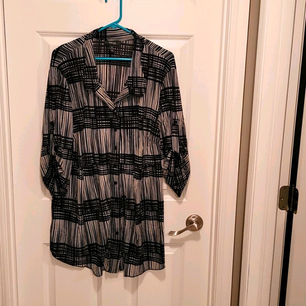 Pretty black and beige print blouse